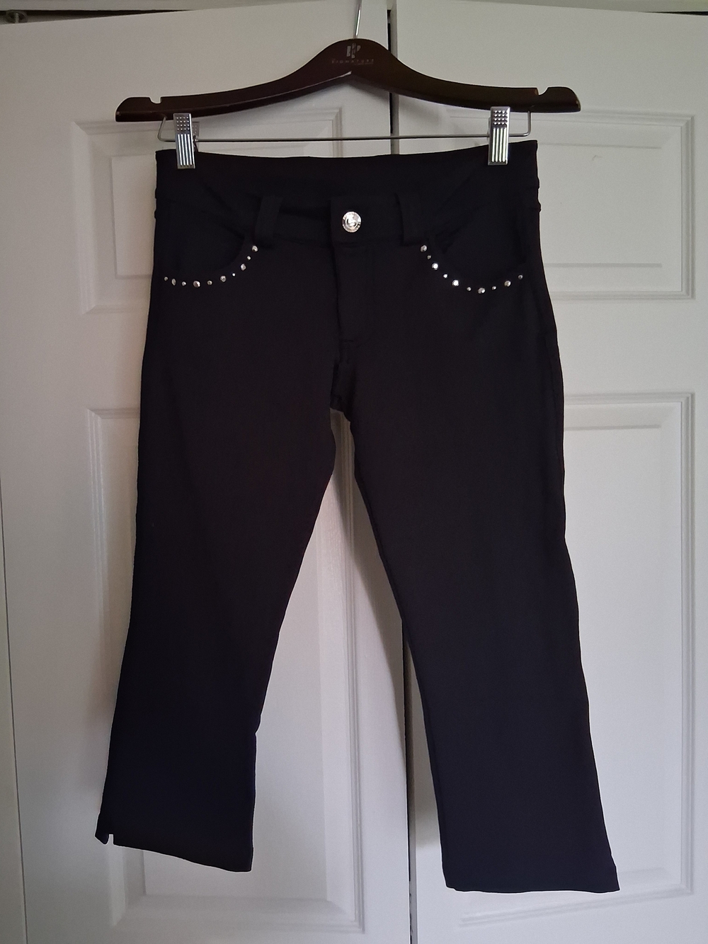 Bebe Sport Black Studded Capri Pants
